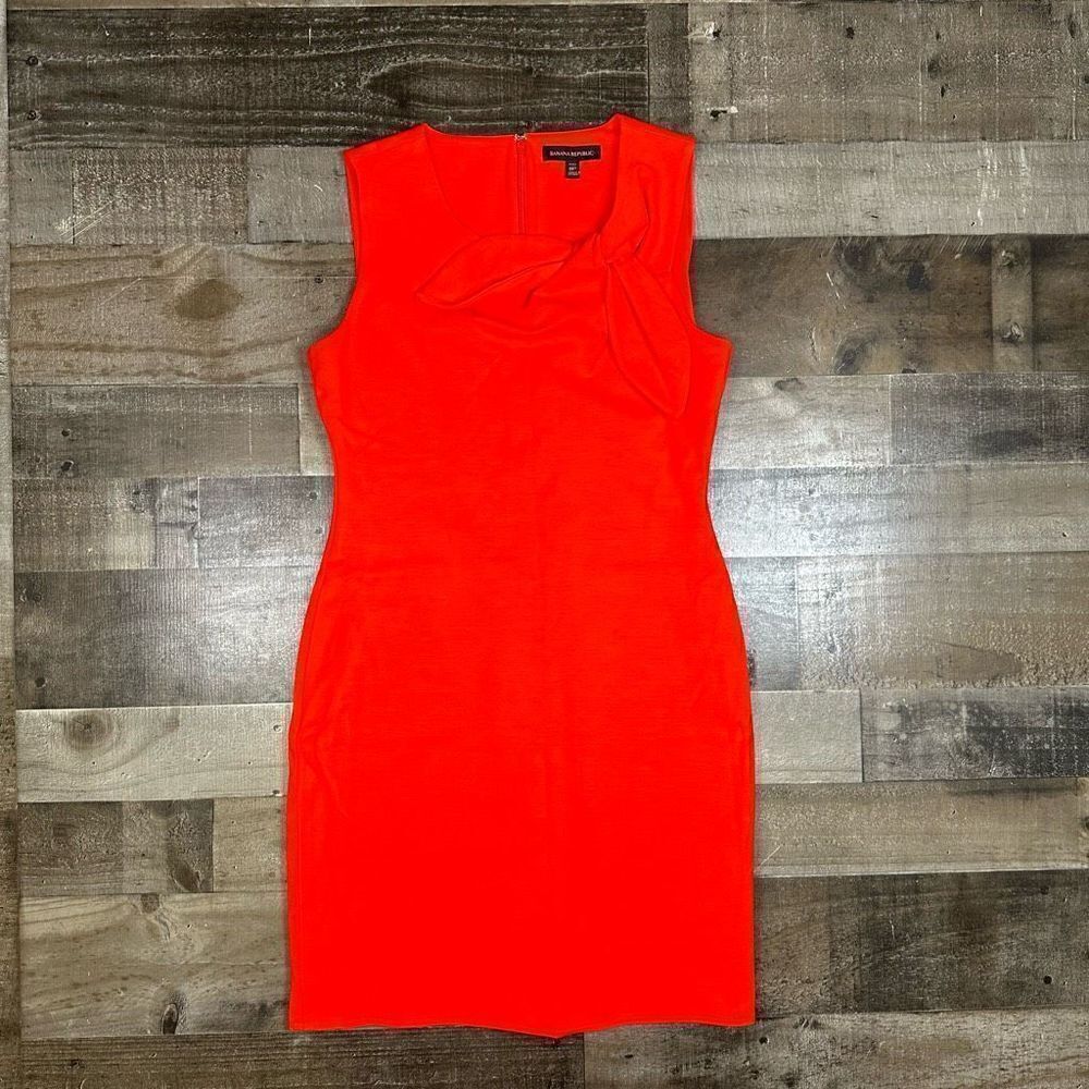 Banana Republic Women’s Size 8 Petite Sheath Bow Neck Dress Red Sleeveless